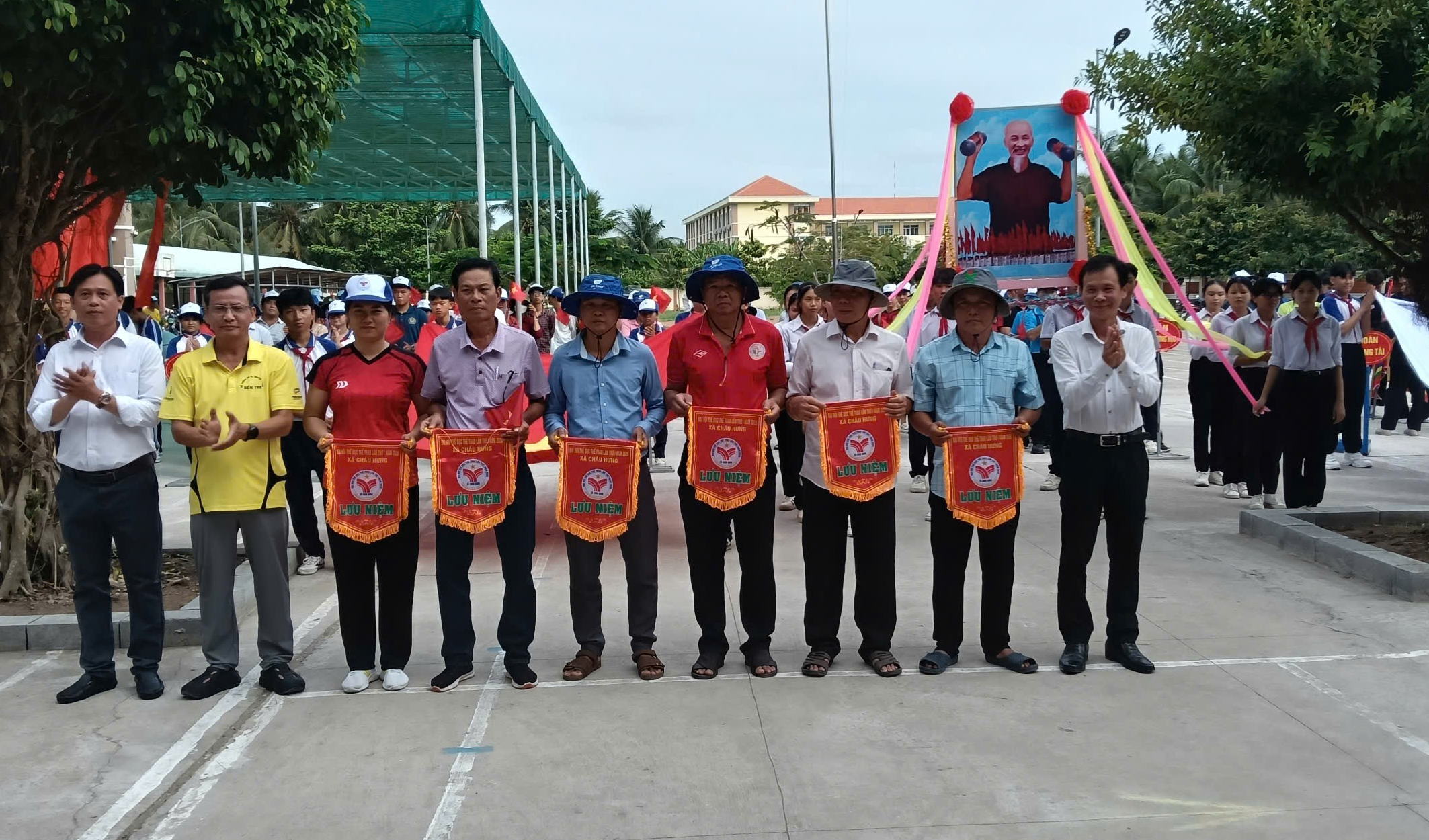 Xã Châu Hưng Khai mạc Đại hội thể dục thể thao lần I năm 2026